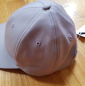 Lululemon Baller Hat Grey NWT